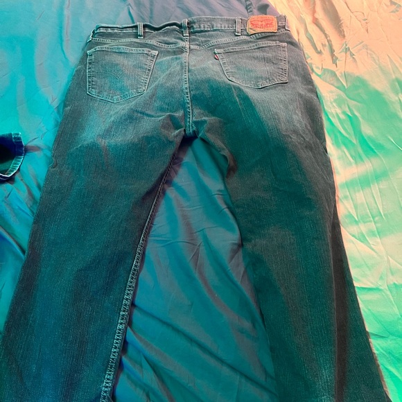 40X30 Levi’s - Picture 2 of 2